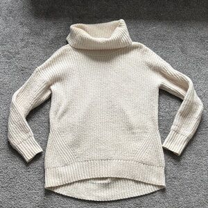 Old Navy | Cream Turtleneck Sweater